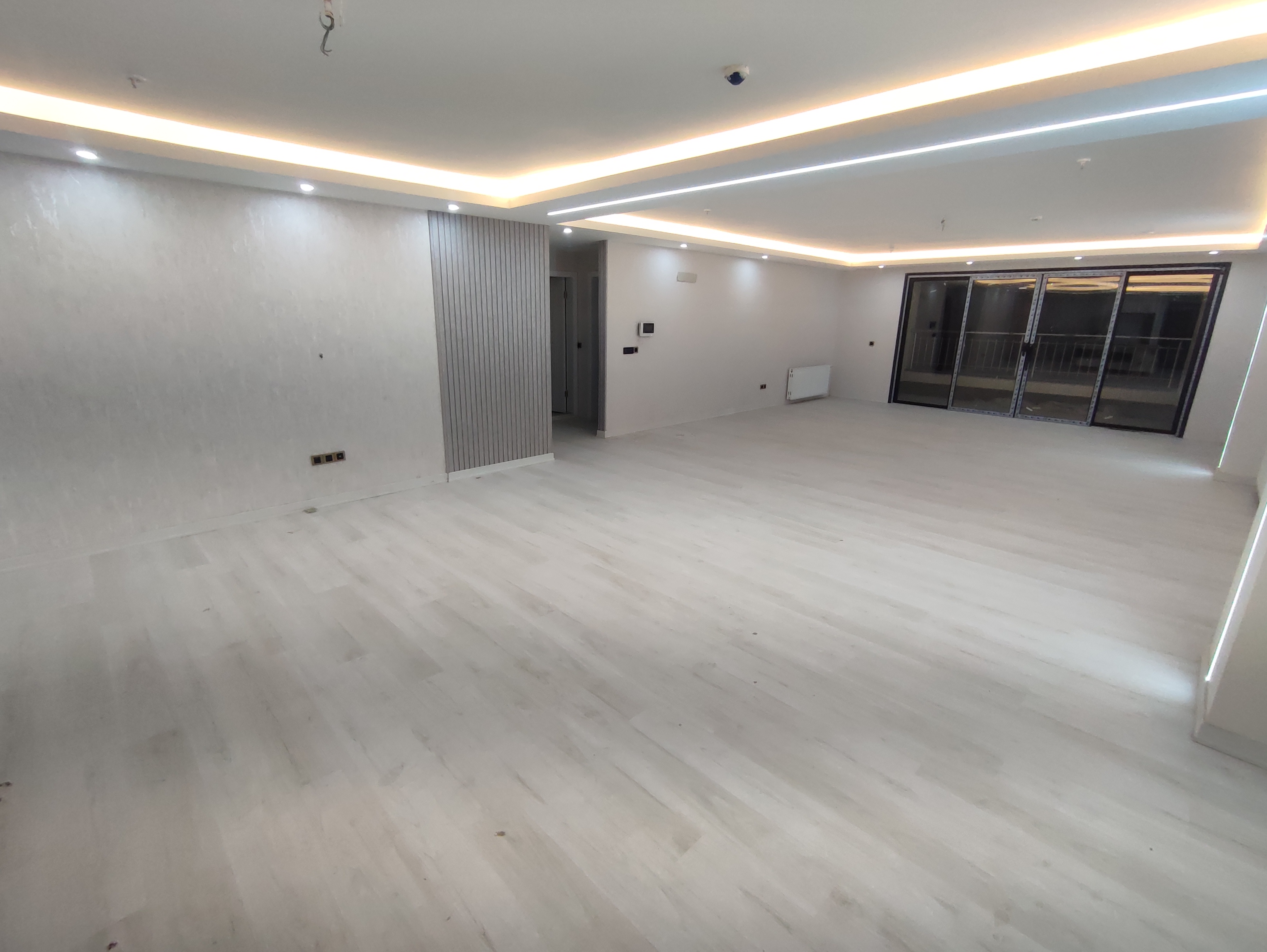 فروش, آپارتمان,  مسکونی ,  200 متر,  قیمت بالا 