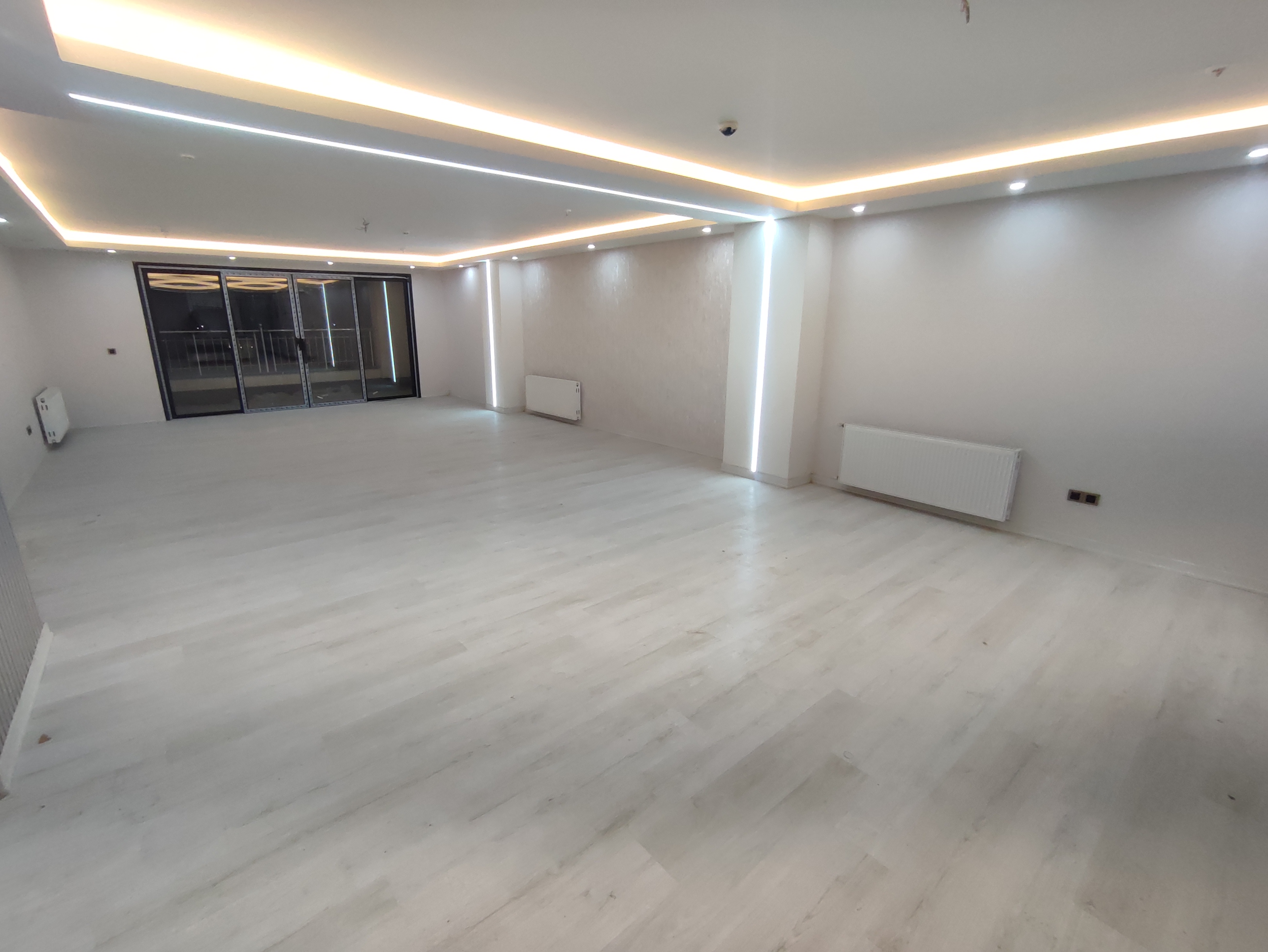 فروش, آپارتمان,  مسکونی ,  200 متر,  قیمت بالا 