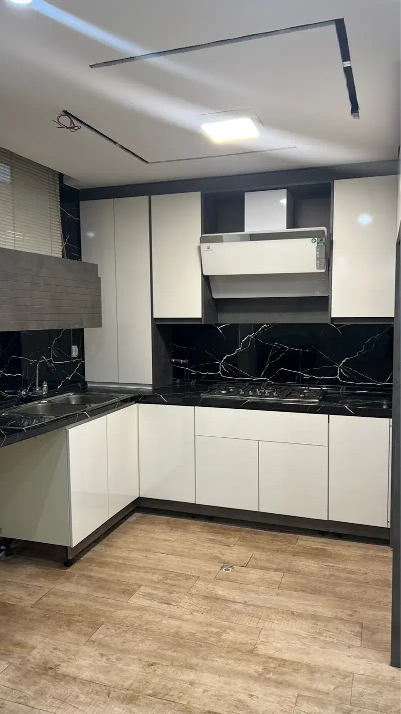 فروش, آپارتمان,  مسکونی ,  70 متر,  قیمت بالا 