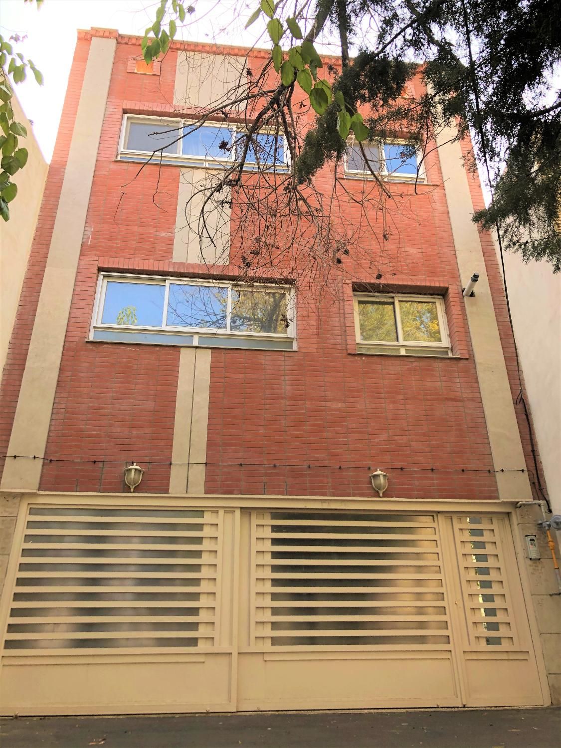 فروش, آپارتمان,  مسکونی ,  97 متر,  زیر قیمت 