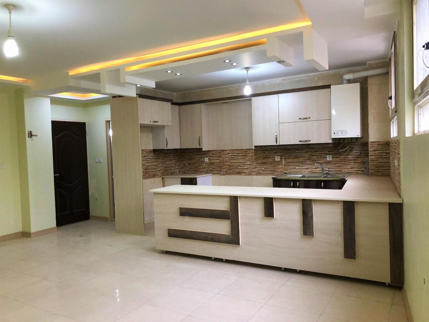 فروش, آپارتمان,  مسکونی ,  97 متر,  زیر قیمت 