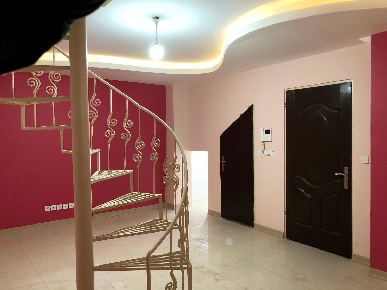 فروش, آپارتمان,  مسکونی ,  97 متر,  زیر قیمت 