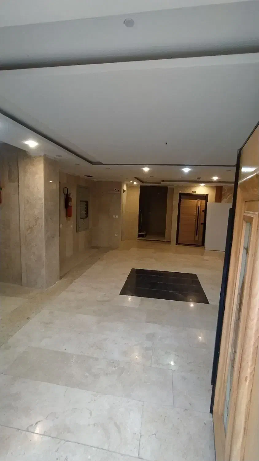 فروش, آپارتمان,  مسکونی ,  93 متر,  به قیمت 