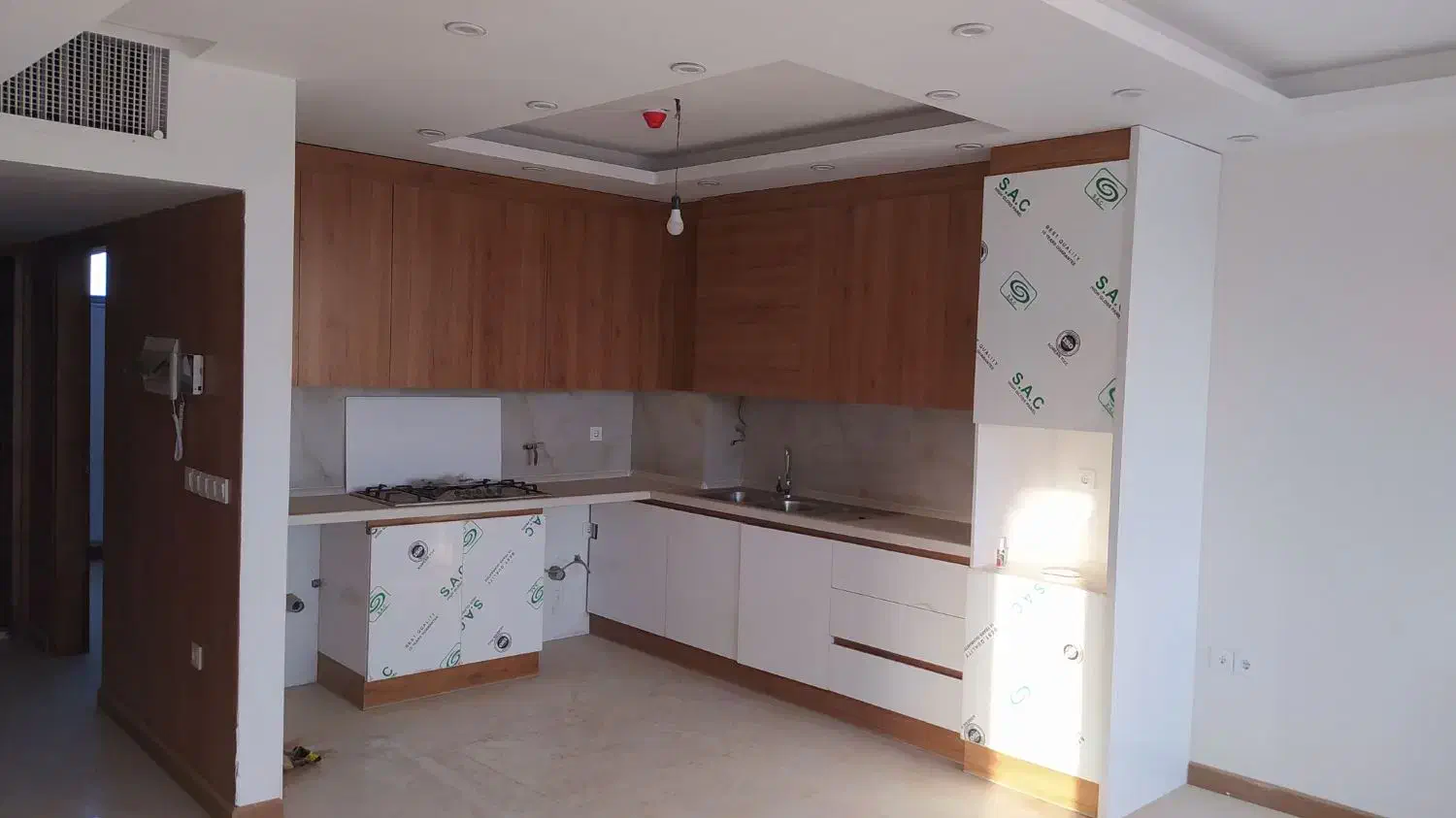 فروش, آپارتمان,  مسکونی ,  93 متر,  به قیمت 