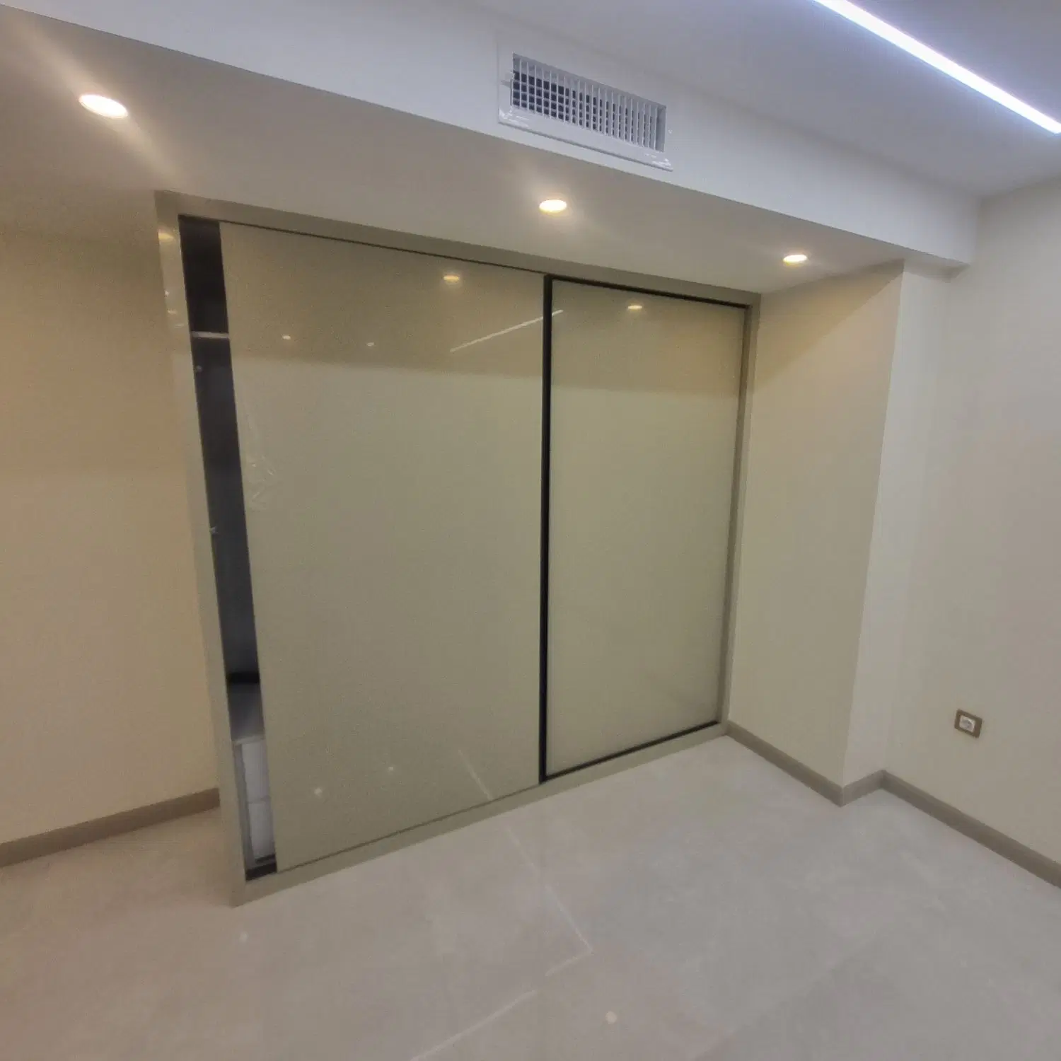 فروش, آپارتمان,  مسکونی ,  140 متر,  به قیمت 