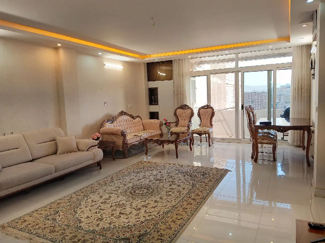 فروش, آپارتمان,  مسکونی ,  105 متر,  به قیمت 
